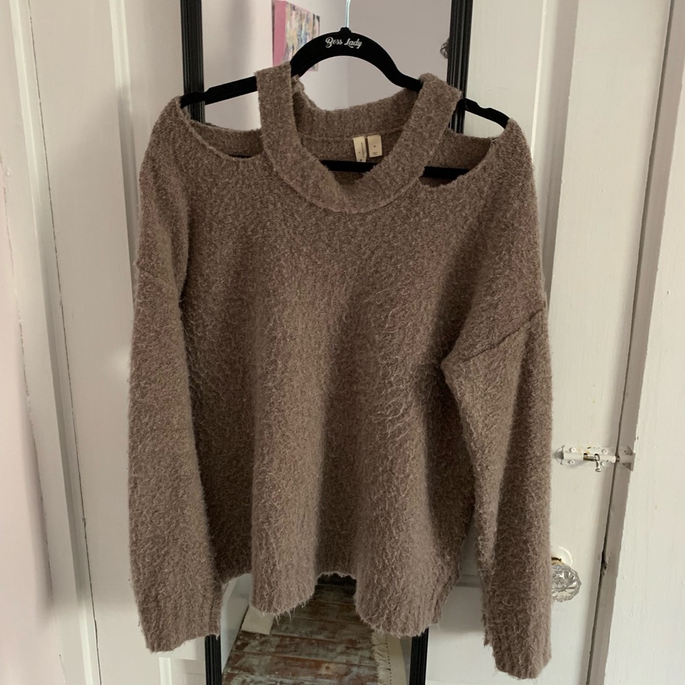 Anthropologie peep cut out shoulder sweater